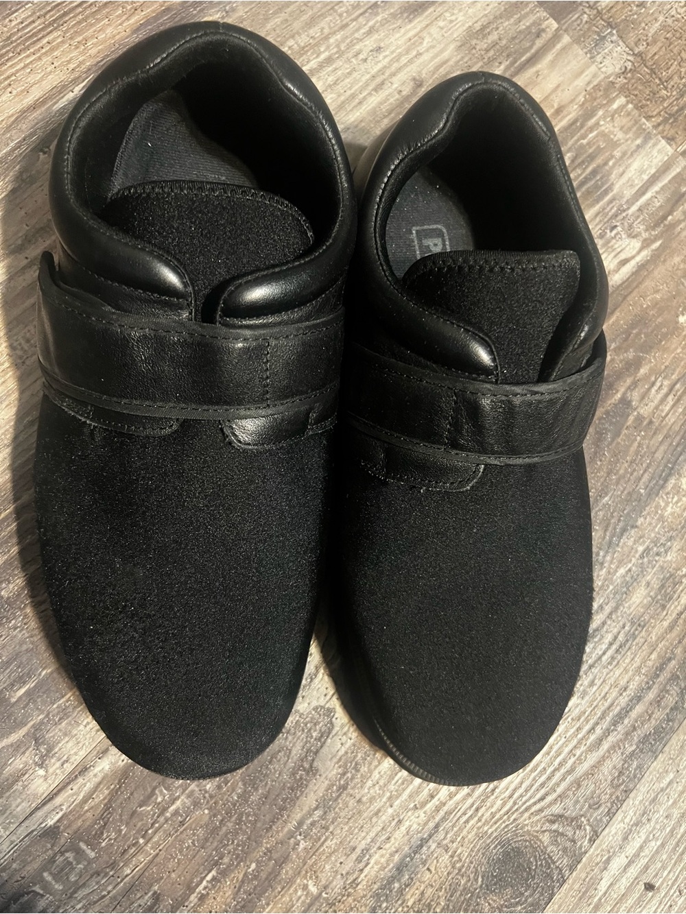 Propet Black Slip-On Comfort Loafers Size 11